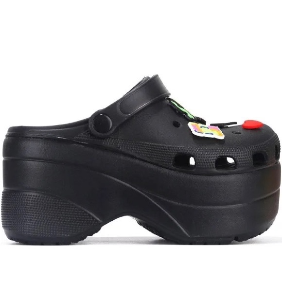 Chunky platform ankle strap or slip on cut out holes sandal clogs - Picture 4 of 5